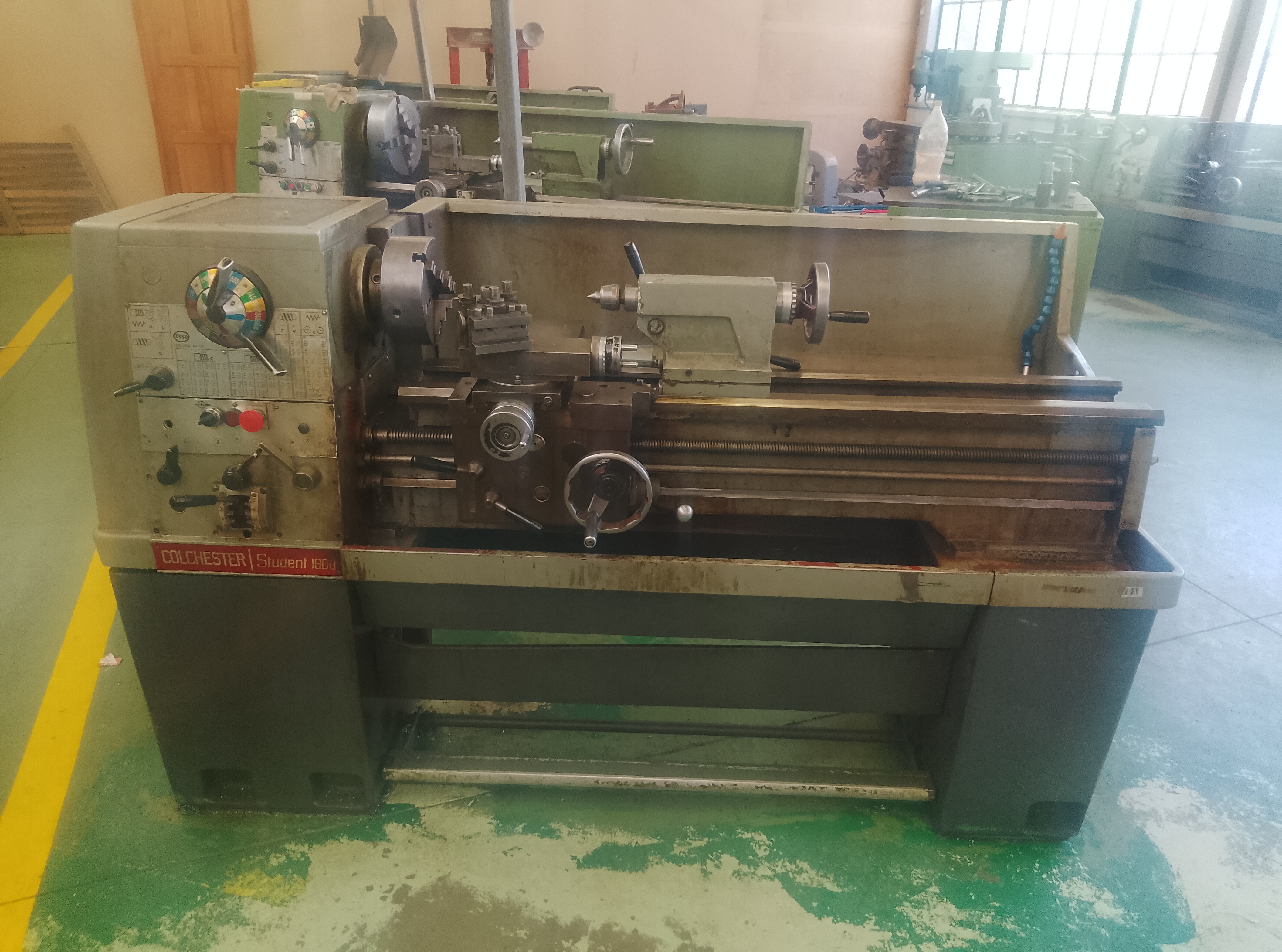 Lathe machine 
